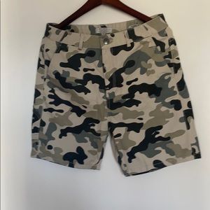 Bershka camo shorts brand new without tags